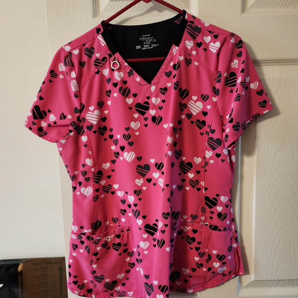 Cherokee Infinity Scrub top